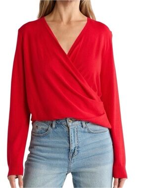 NWT Gemma + Jane Scarlet Crossover Front Sweater - Size M